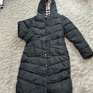 New-Black puffer Jacket button and zipper closure